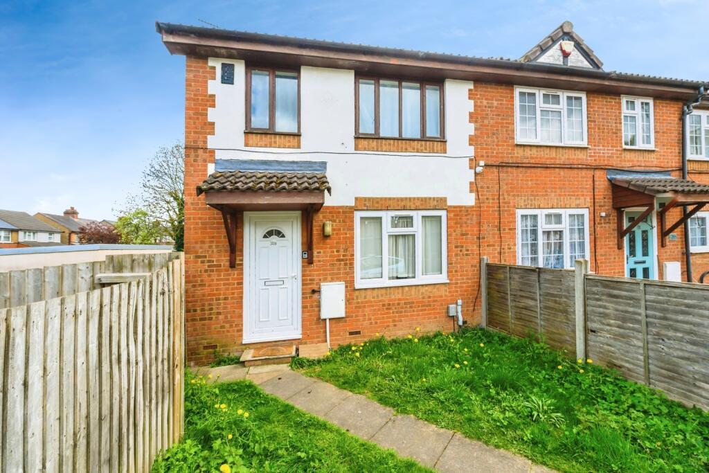 Main image of property: Waller Avenue, Luton, Bedfordshire, LU4