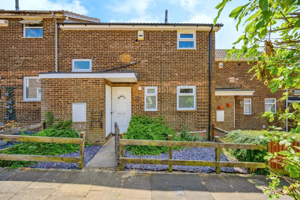 Main image of property: Wexham Close, Luton, Bedfordshire, LU3