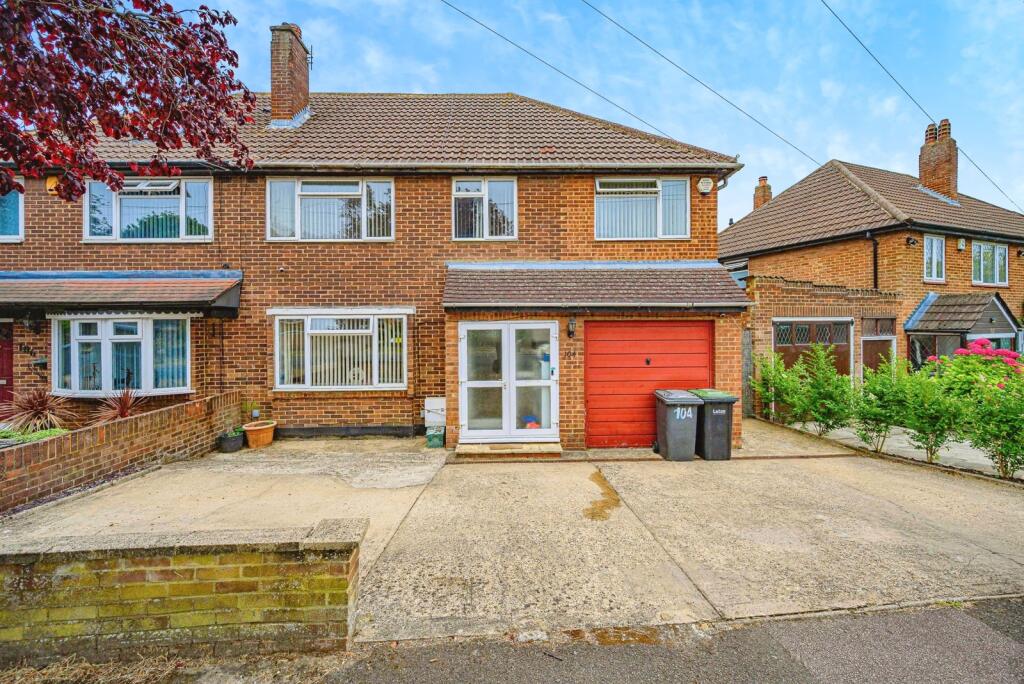 Main image of property: Hill Rise, Luton, Bedfordshire, LU3
