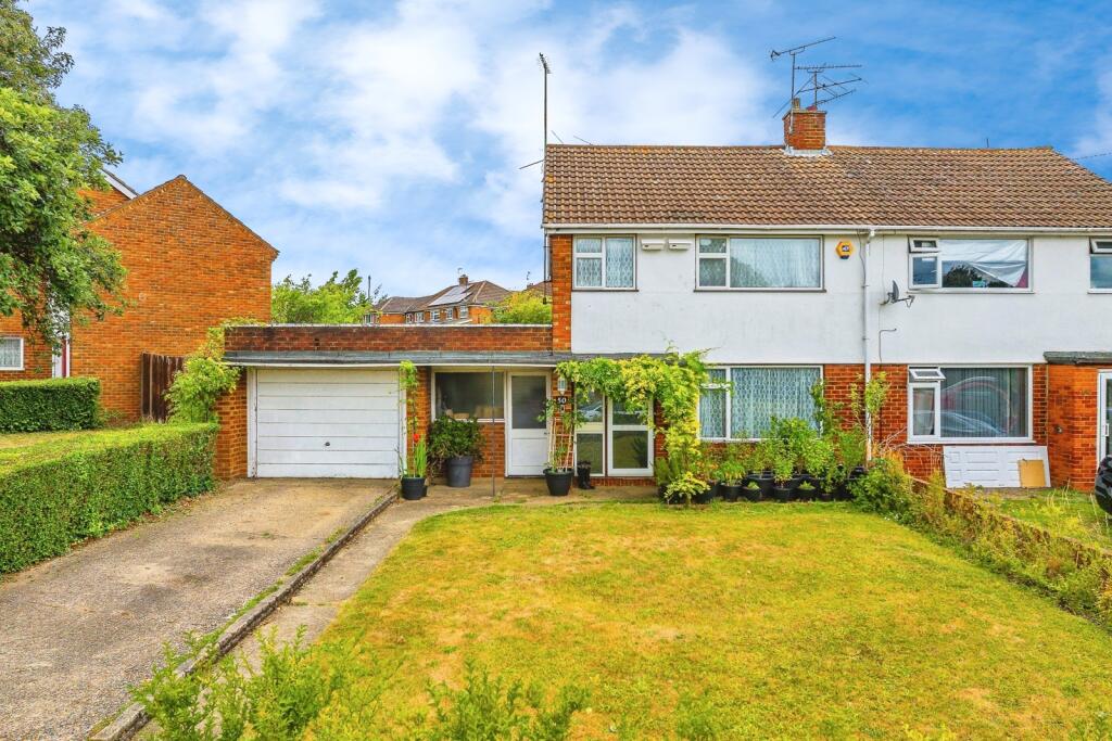 Main image of property: Watermead Road, LUTON, Bedfordshire, LU3