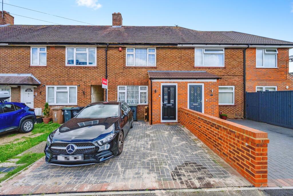 Main image of property: Pirton Road, LUTON, Bedfordshire, LU4