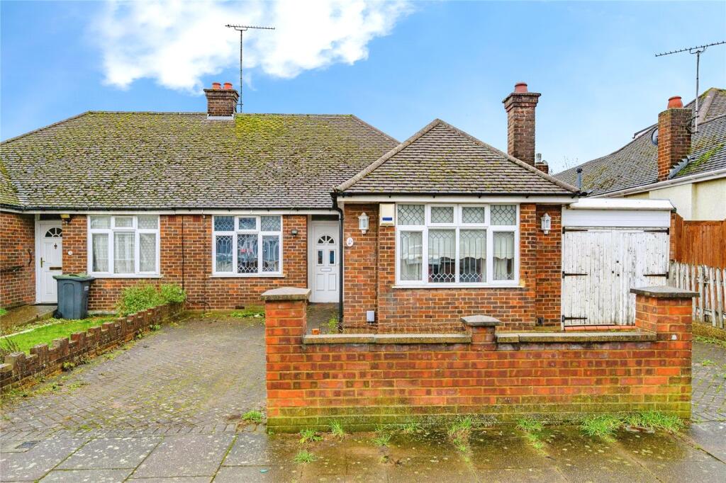 Main image of property: Faringdon Road, Luton, Bedfordshire, LU4