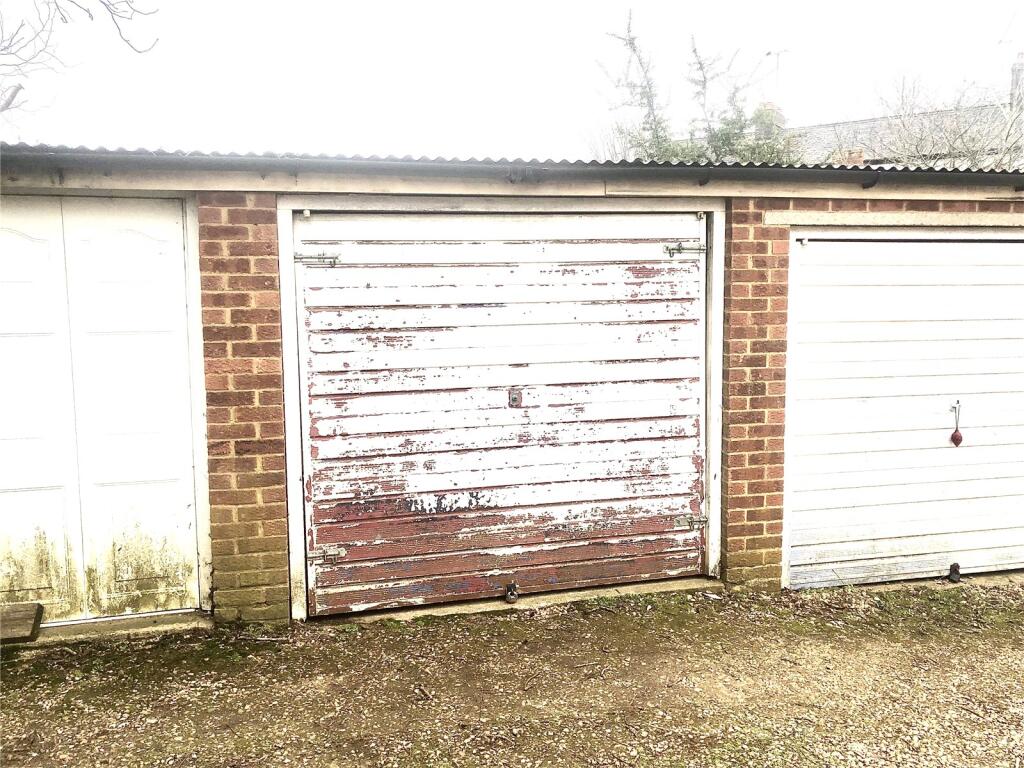 Main image of property: Wing Road, Leighton Buzzard, Bedfordshire, LU7