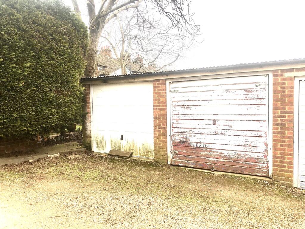 Main image of property: Wing Road, Leighton Buzzard, Bedfordshire, LU7