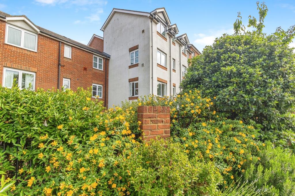 Main image of property: Hamilton Court, Lammas Walk, Leighton Buzzard, Bedfordshire, LU7