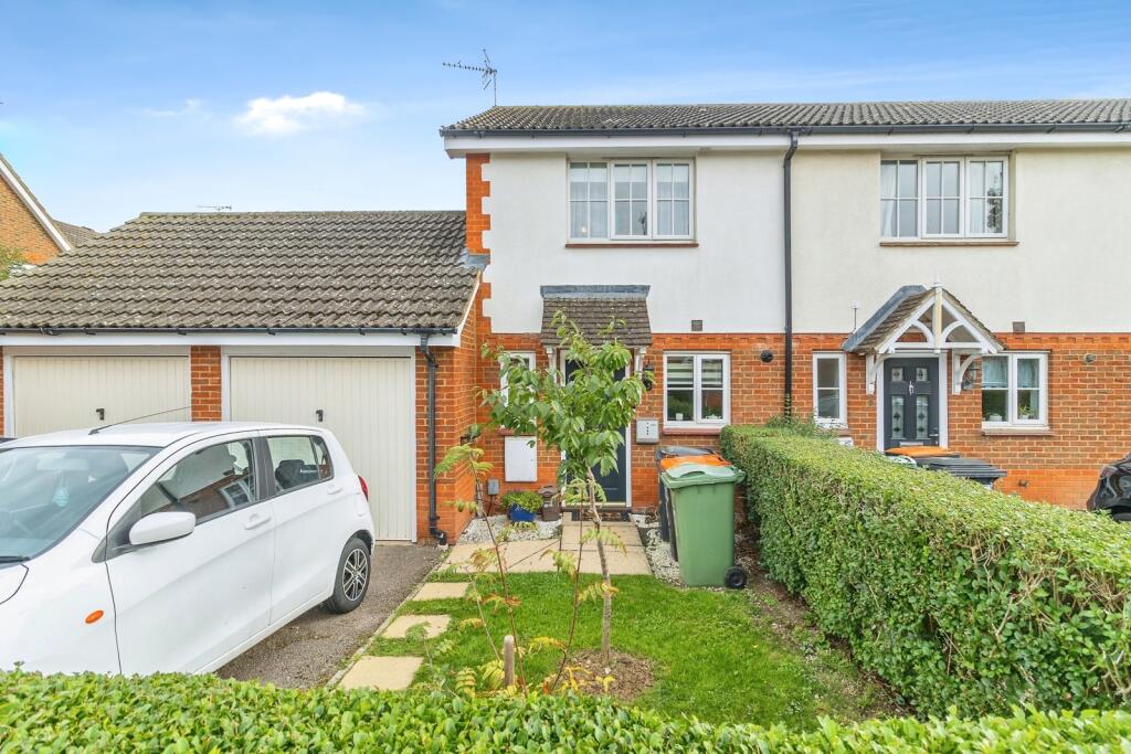 Main image of property: Garland Way, Leighton Buzzard, Bedfordshire, LU7