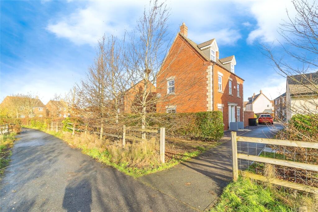 Main image of property: Linnet Way, Leighton Buzzard, Bedfordshire, LU7