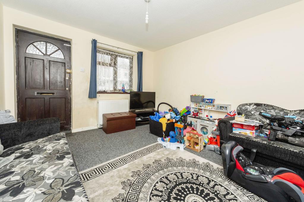 2 bedroom for sale in Holland Court, Biscot Road, Luton