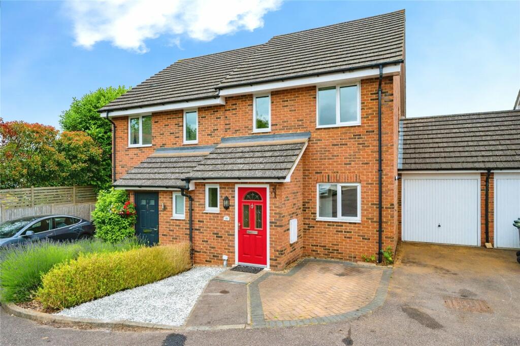 Main image of property: Cullen Close, Luton, Bedfordshire, LU3