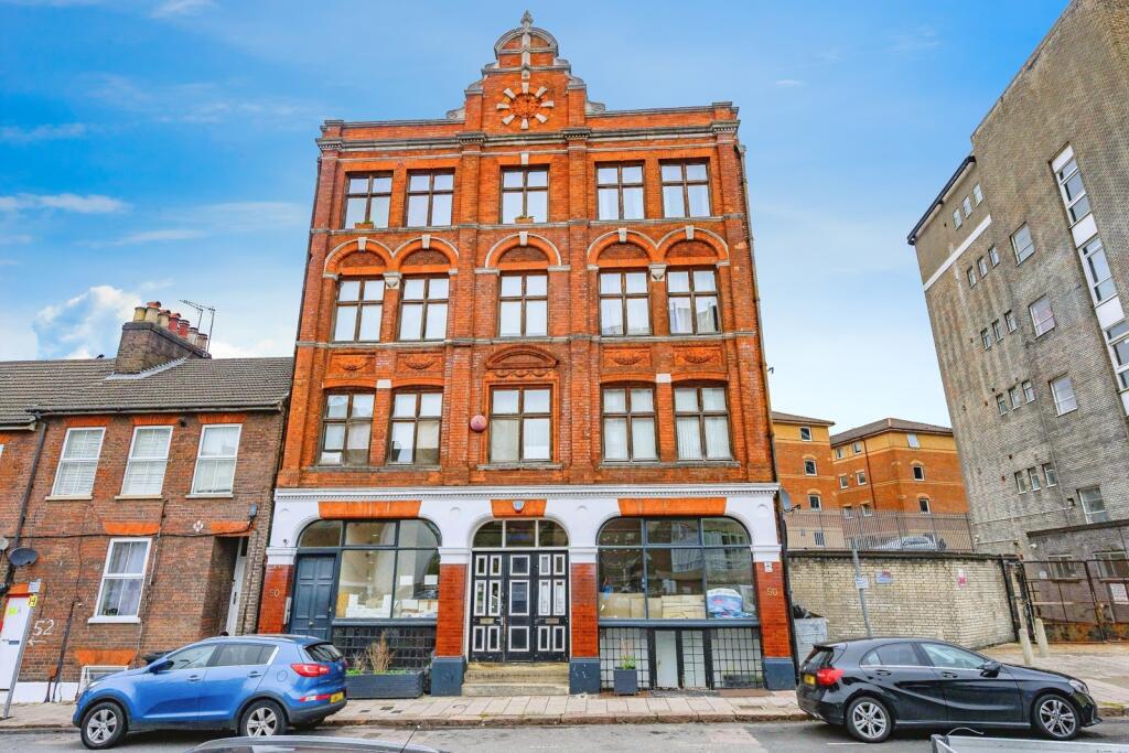 Main image of property: Guildford Street, Luton, Bedfordshire, LU1
