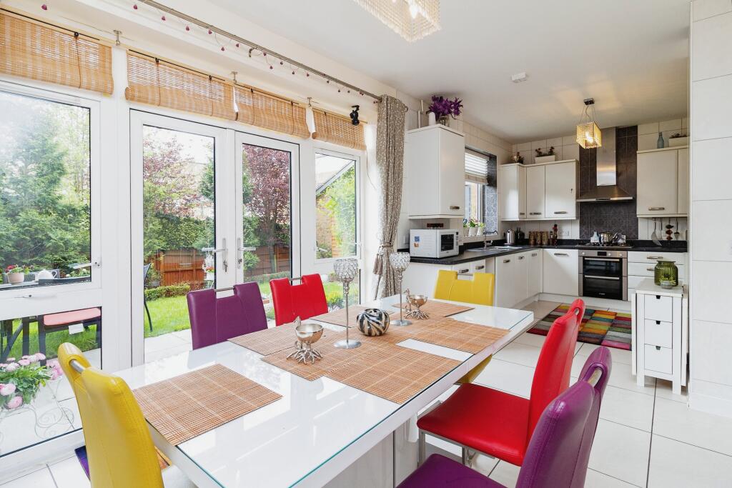 5 bedroom detached house for sale in Genesis Green, Ashland, Milton