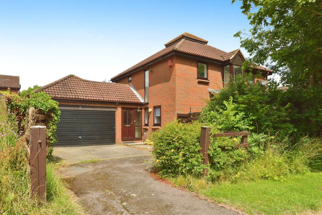 Main image of property: Angstrom Close, Shenley Lodge, Milton Keynes, Buckinghamshire, MK5