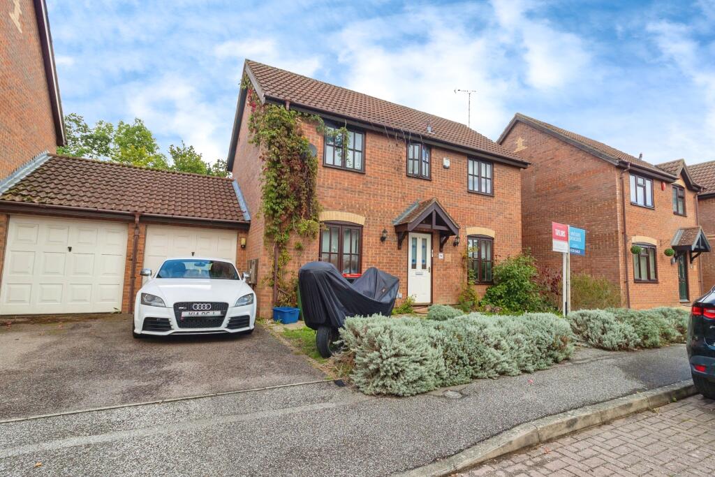 Main image of property: Alstonefield, Emerson Valley, Milton Keynes, Buckinghamshire, MK4