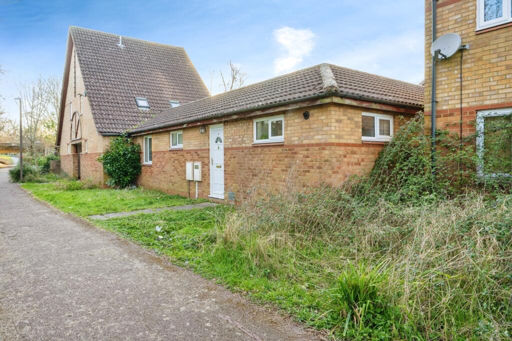 Main image of property: Chaplin Grove, Crownhill, Milton Keynes, Buckinghamshire, MK8