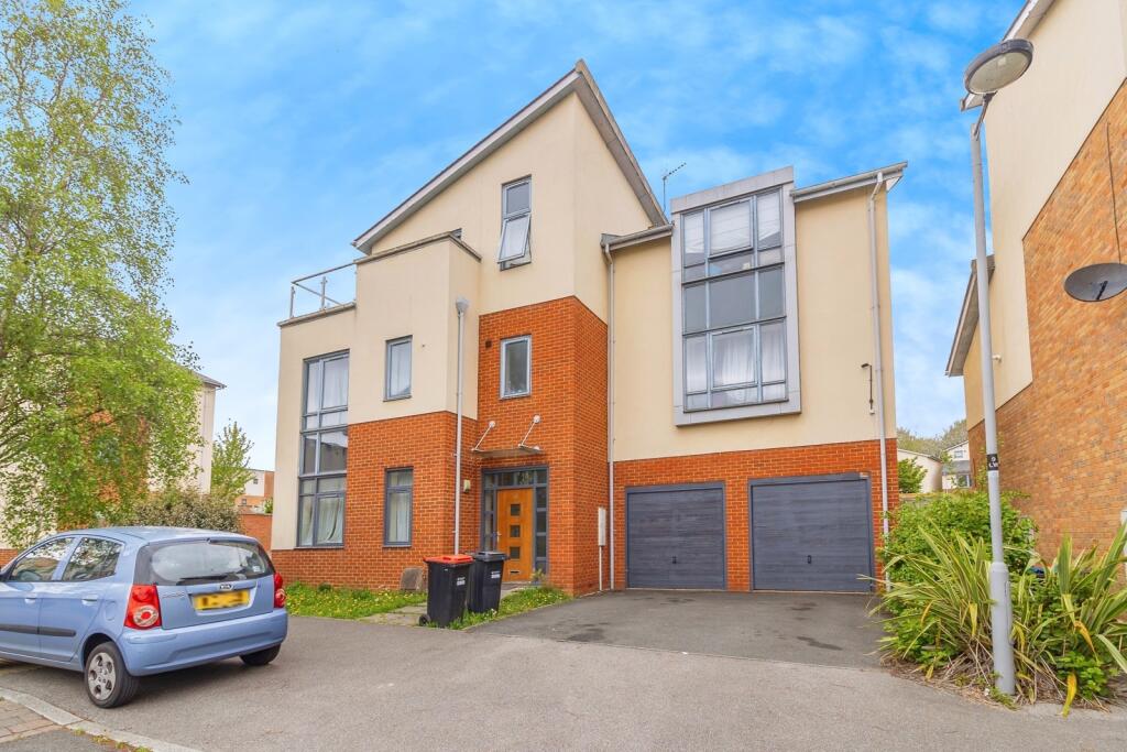 Main image of property: Langham Way, Ashland, Milton Keynes, Buckinghamshire, MK6