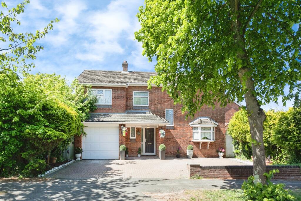 Main image of property: Tweed Drive, Bletchley, Milton Keynes, MK3