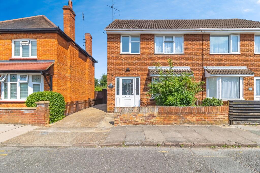 Main image of property: Windsor Street, Bletchley, Milton Keynes, Buckinghamshire, MK2