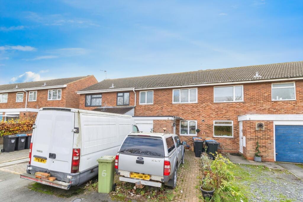 Main image of property: Westhill, Stantonbury, Milton Keynes, Buckinghamshire, MK14