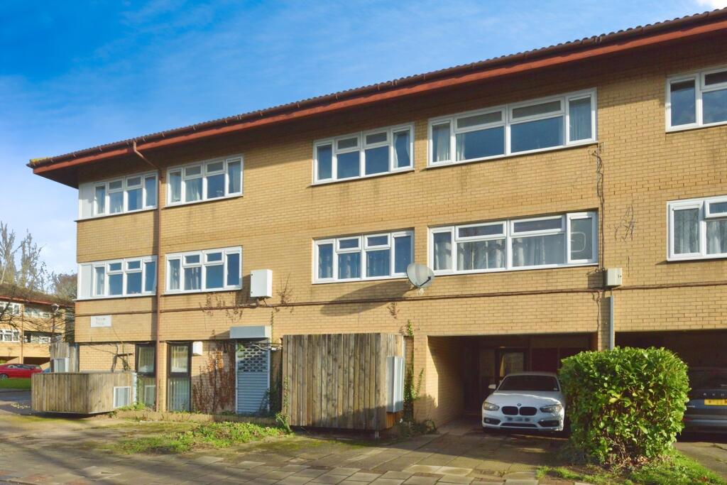 Main image of property: Ramsons Avenue, Conniburrow, Milton Keynes, Buckinghamshire, MK14