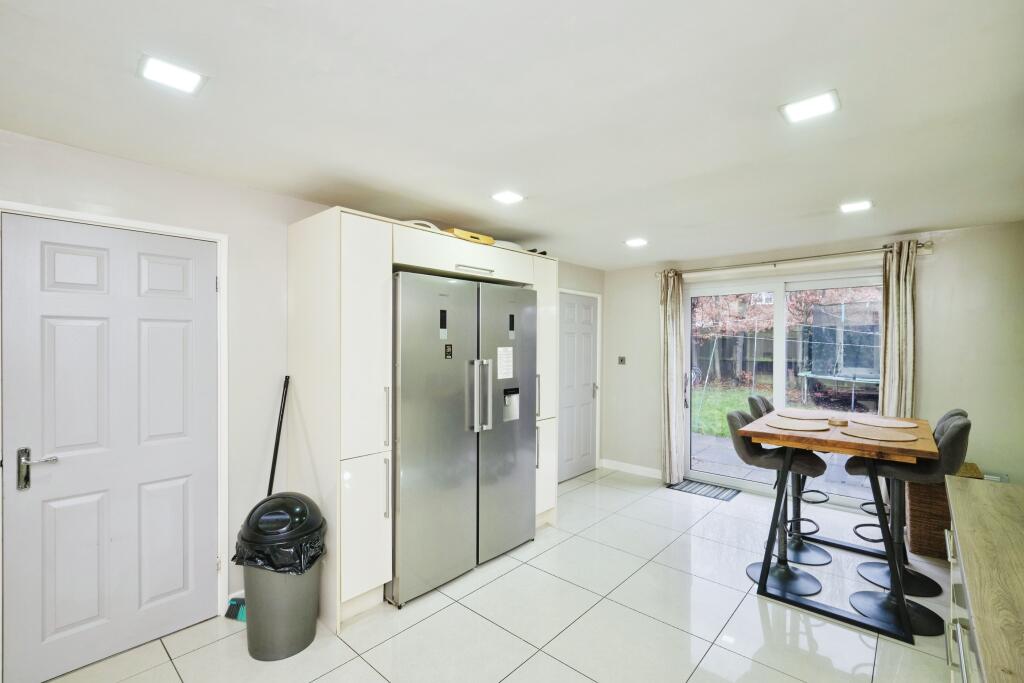 Additional property image - Larch Walk, Birmingham, West Midlands, B25