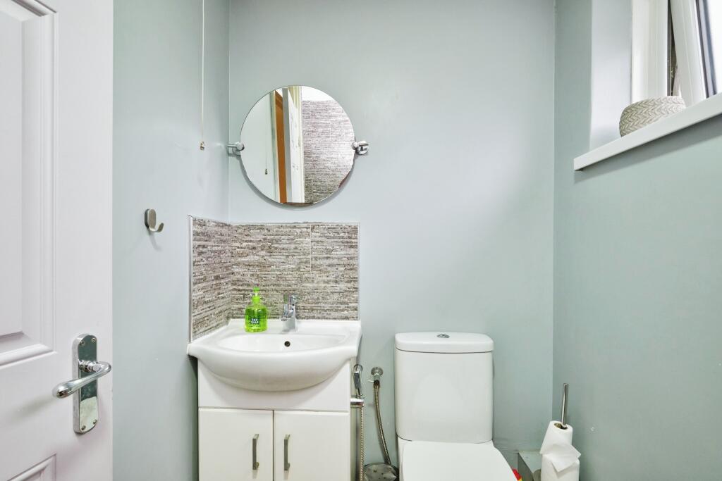 Additional property image - Larch Walk, Birmingham, West Midlands, B25