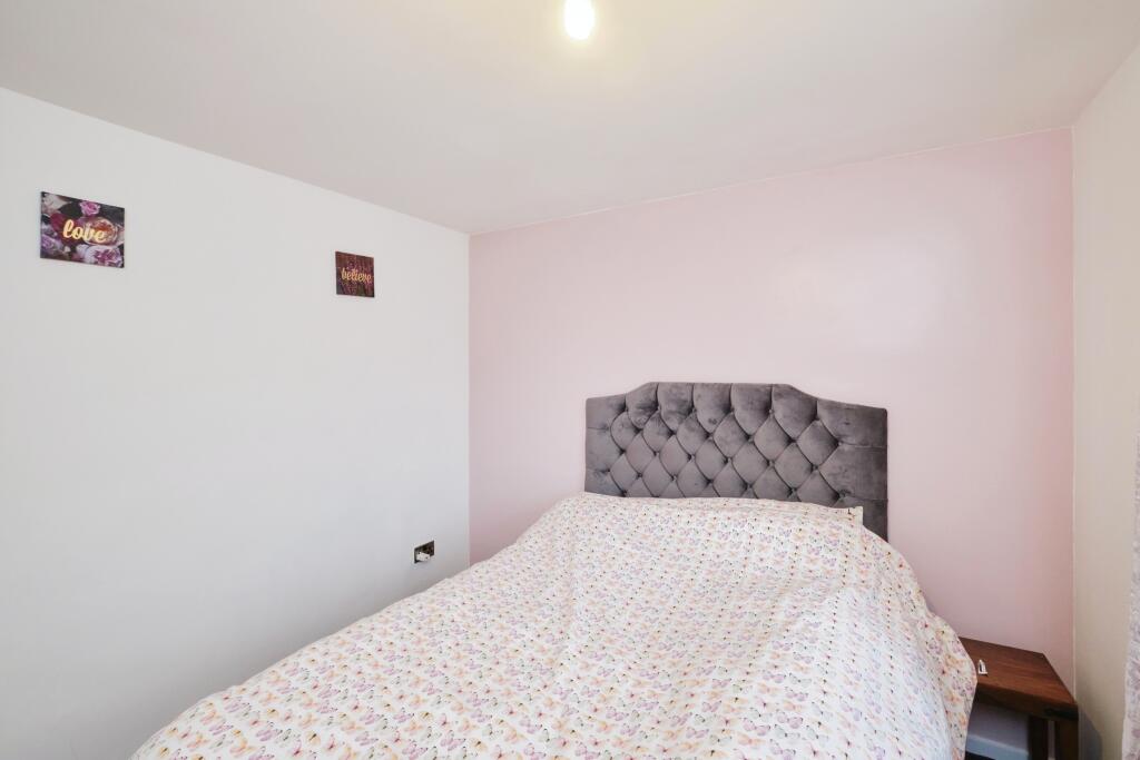 Additional property image - Larch Walk, Birmingham, West Midlands, B25