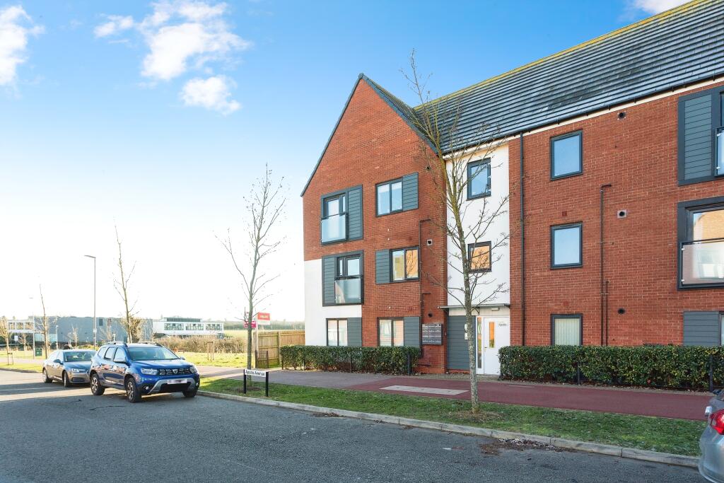 2 bedroom flat for sale in Apollo Avenue, Fairfields, Milton Keynes