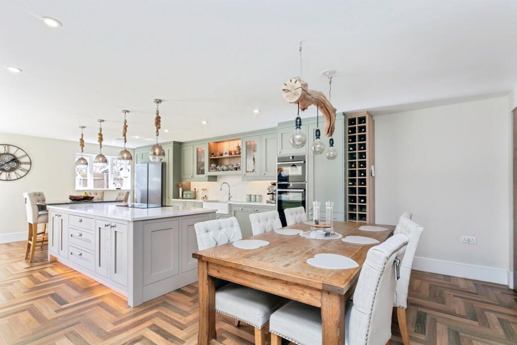 Main image of property: Calverton Road, Stony Stratford, Milton Keynes, Buckinghamshire, MK11