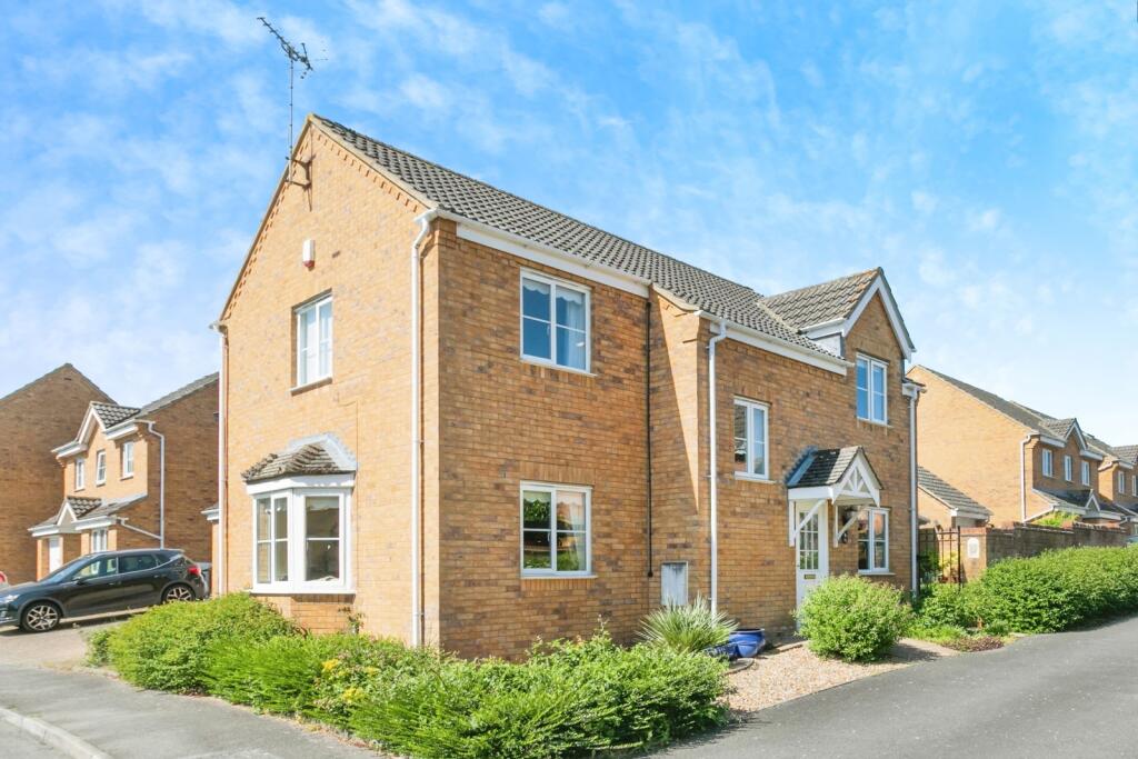 Main image of property: Chapmans Drive, Old Stratford, Milton Keynes, Northamptonshire, MK19