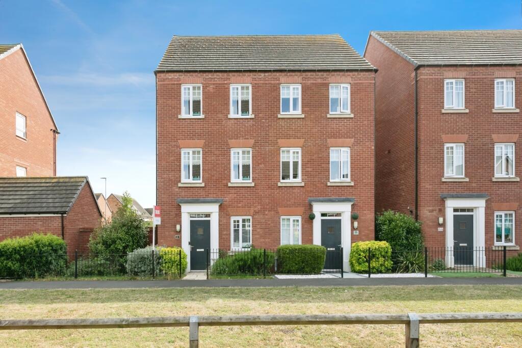 Main image of property: Cicero Crescent, Fairfields, Milton Keynes, Buckinghamshire, MK11