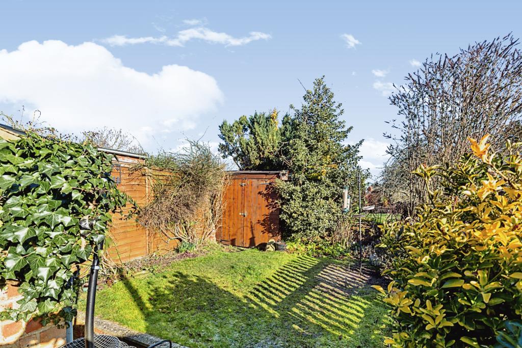 2 bedroom semidetached house for sale in Blackwell End, Potterspury