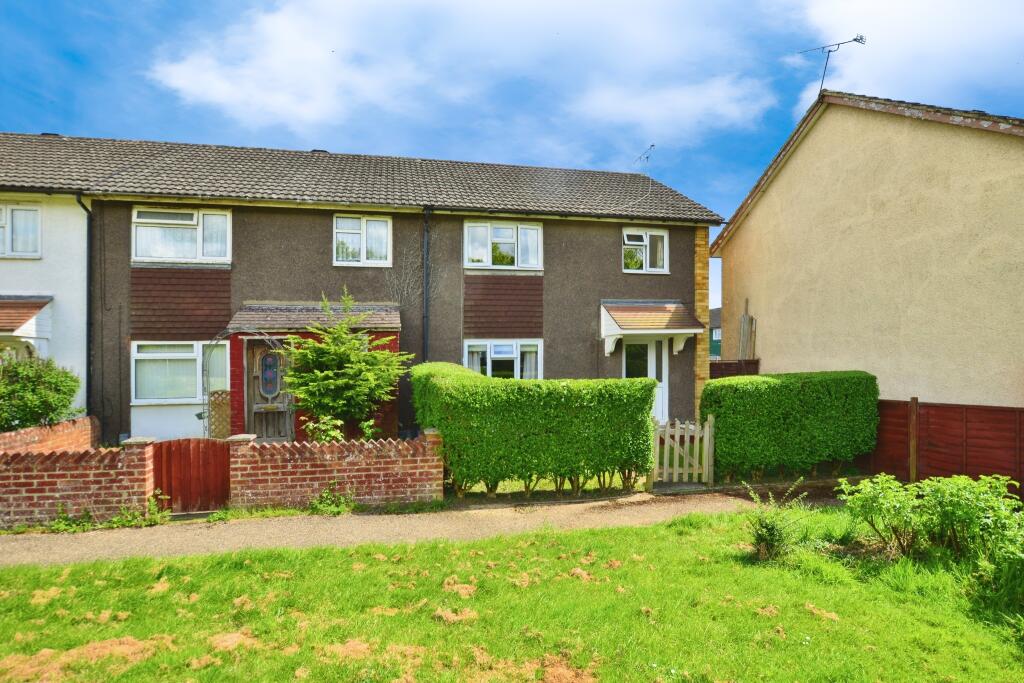 3 bedroom semi-detached house for sale in Frittenden Close, ASHFORD, Kent, TN23
