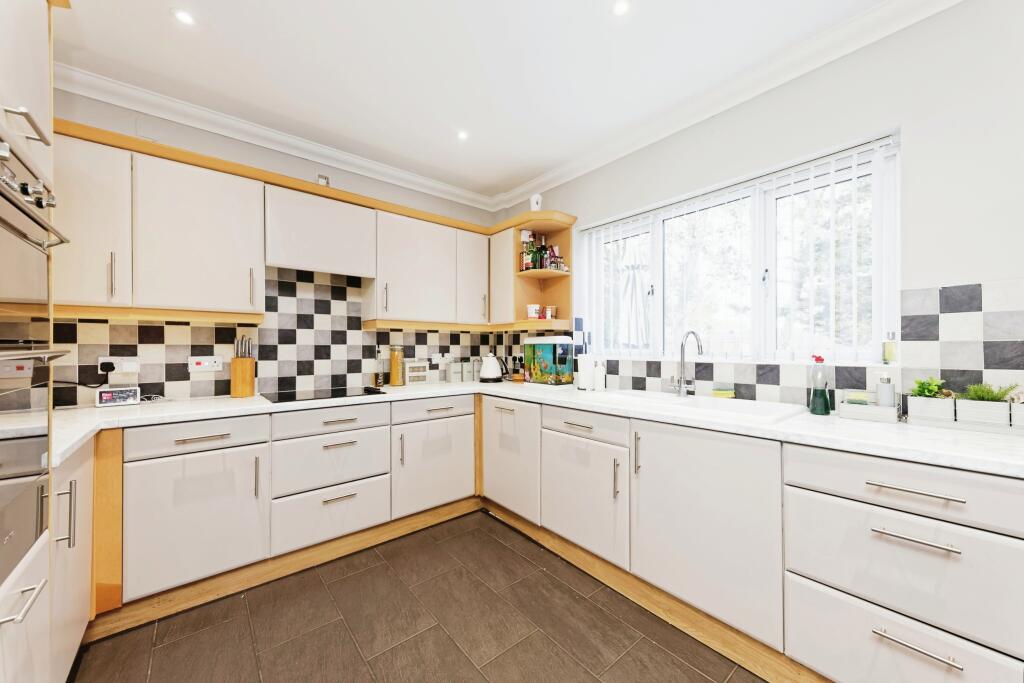 Additional property image - Old School Close, Sturry Hill, Sturry, Canterbury, CT2