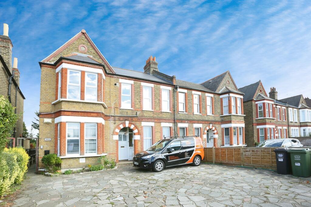 Main image of property: Bromley Road, London, SE6