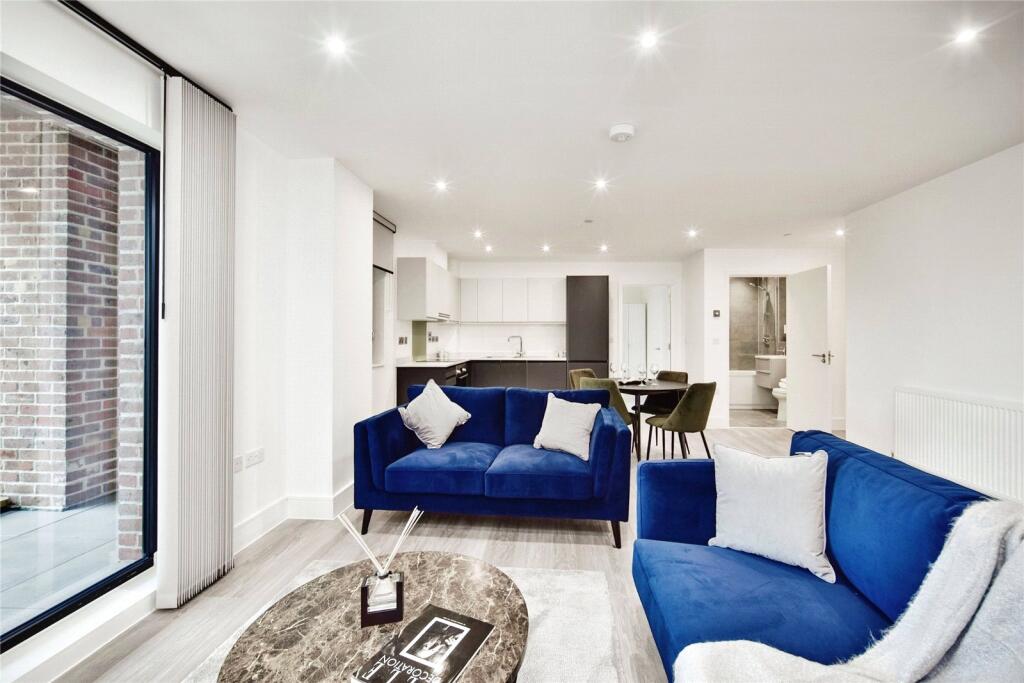 Main image of property: Whiffens Avenue, Chatham, Kent, ME4