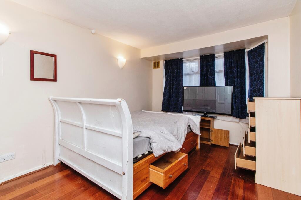 Additional property image - Rochester Drive, Bexley, Kent, DA5