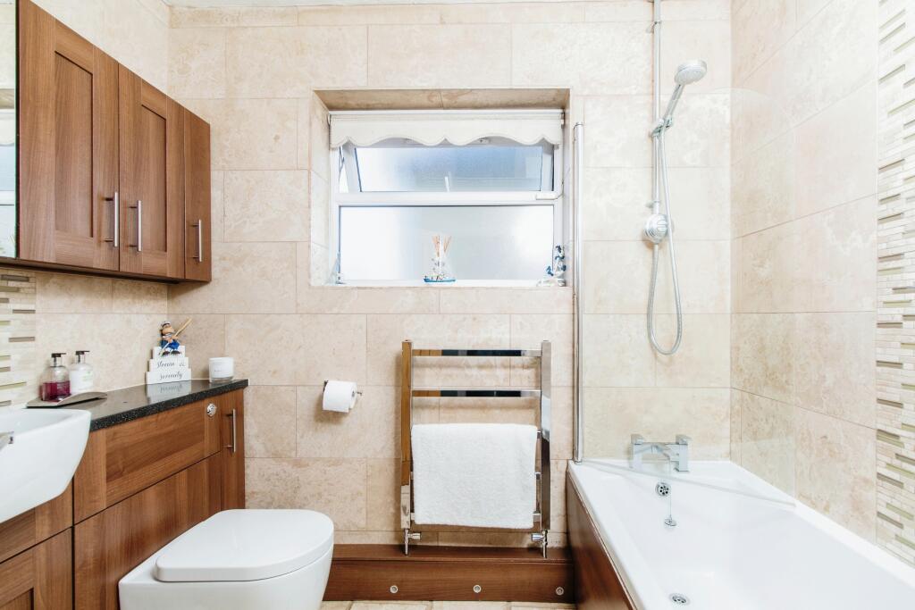 Additional property image - Coombfield Drive, Dartford, Kent, DA2