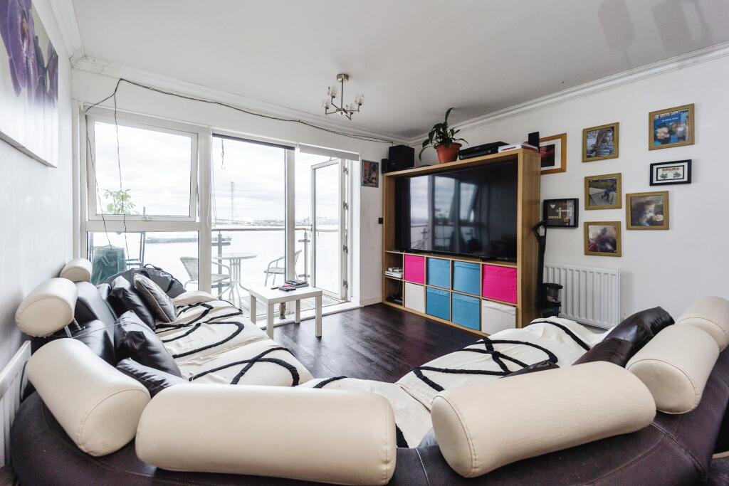 Additional property image - Carmichael Avenue, Greenhithe, Kent, DA9