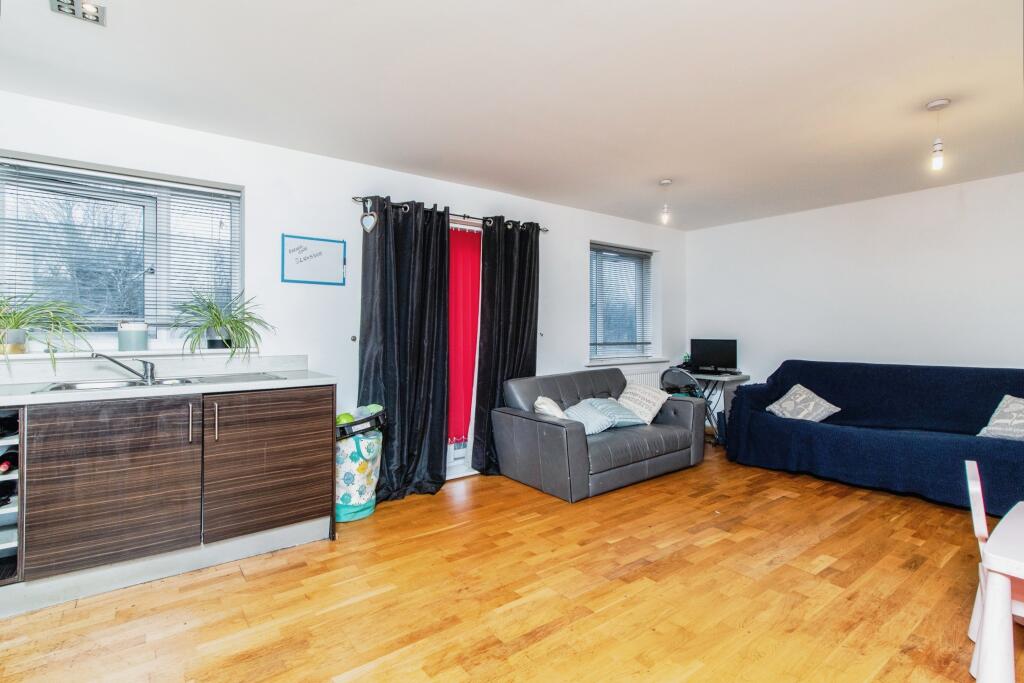 Additional property image - Salisbury Road, Dartford, Kent, DA2