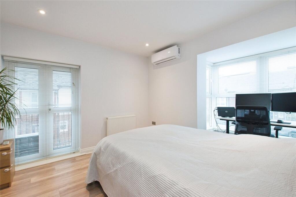 Additional property image - The Saltings, GREENHITHE, Kent, DA9