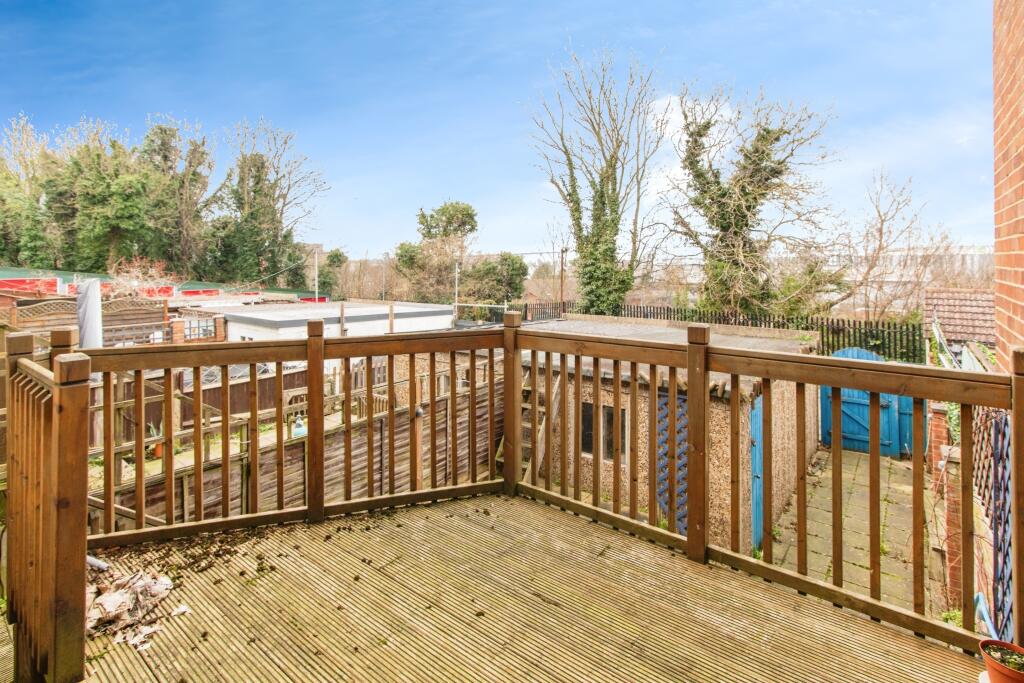 Additional property image - Bell Close, Greenhithe, Kent, DA9