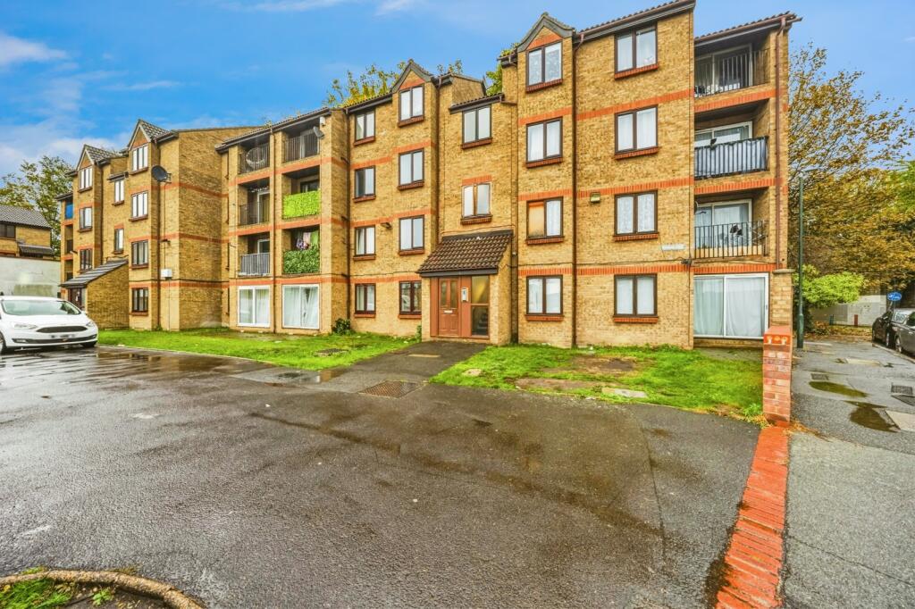Main image of property: Sandcliff Road, Erith, DA8