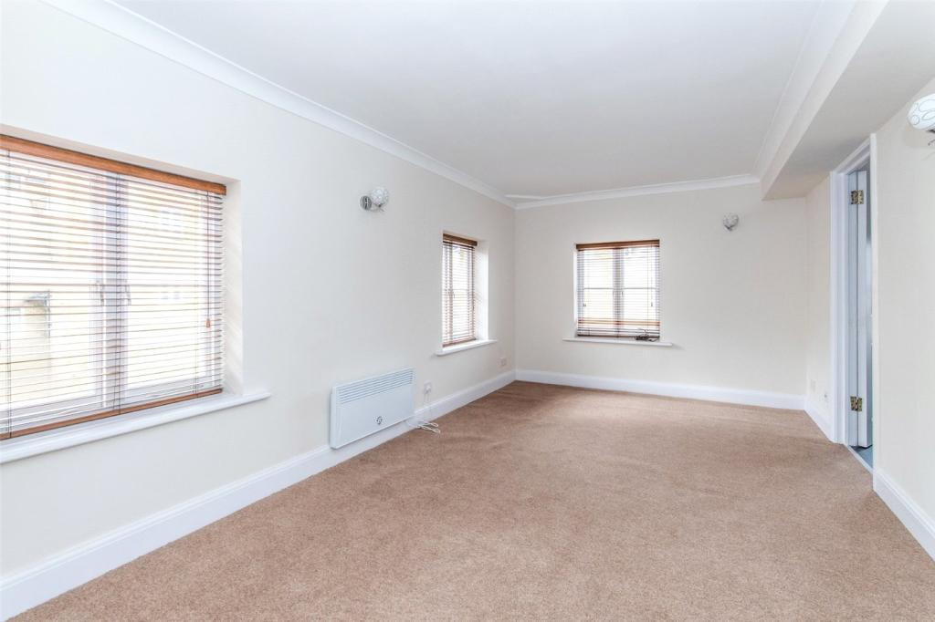 1 bedroom flat for sale in The Maltings, Clifton Road, Gravesend, Kent
