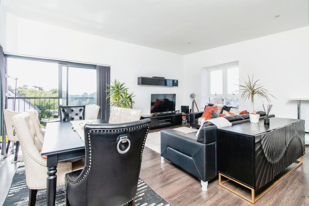 Additional property image - Southfields Green, GRAVESEND, Kent, DA11