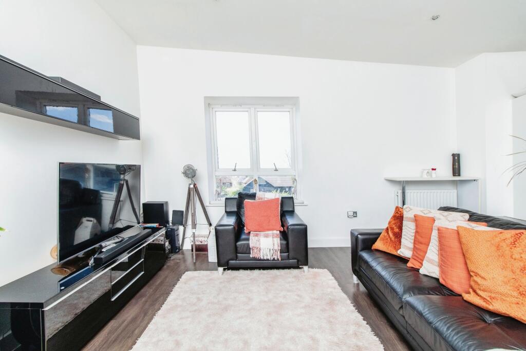 Additional property image - Southfields Green, GRAVESEND, Kent, DA11
