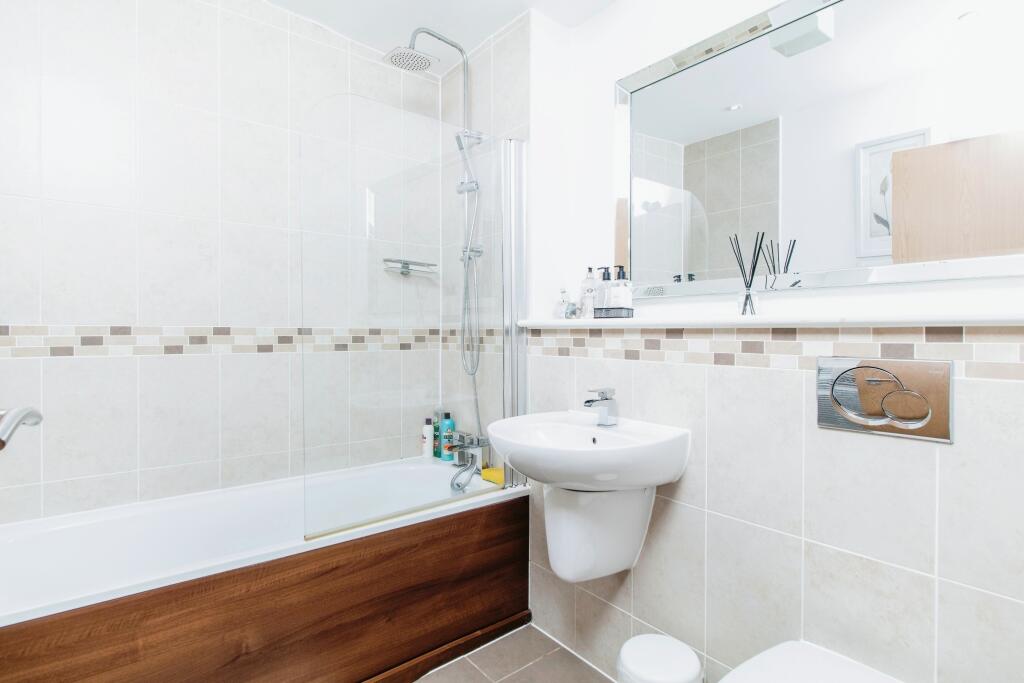 Additional property image - Southfields Green, GRAVESEND, Kent, DA11