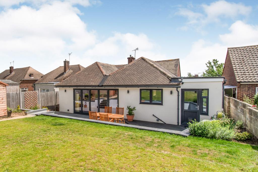 3 bedroom bungalow for sale in Tennyson Walk, Northfleet, Gravesend