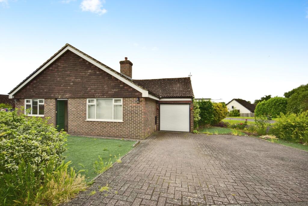 Main image of property: Wingrove Drive, Weavering, Maidstone, Kent, ME14