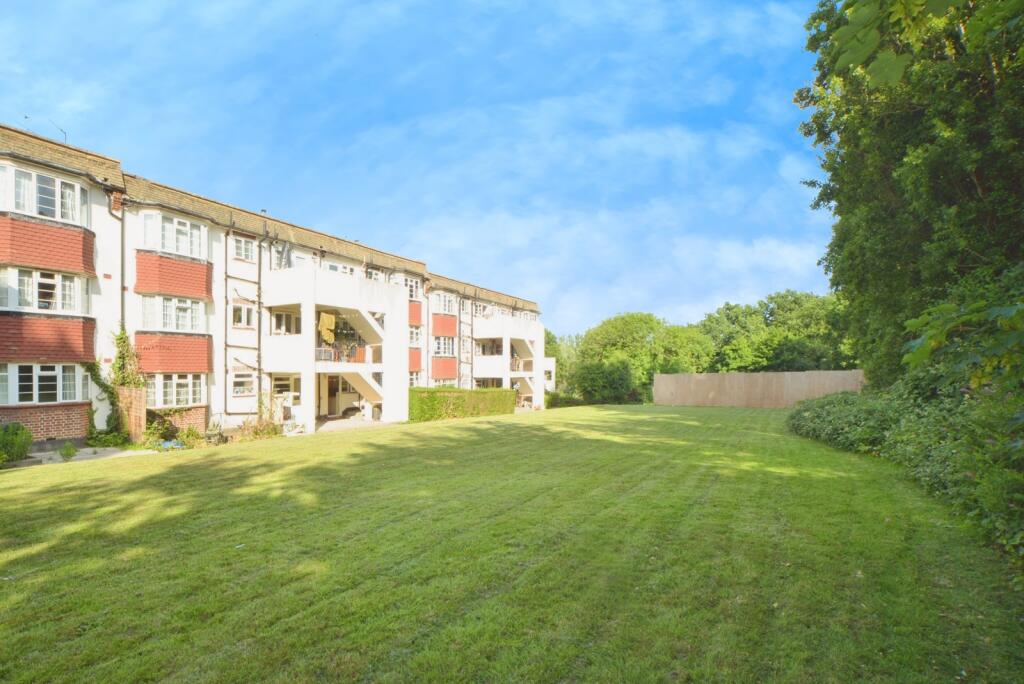 Main image of property: Amblecote Road, London, SE12