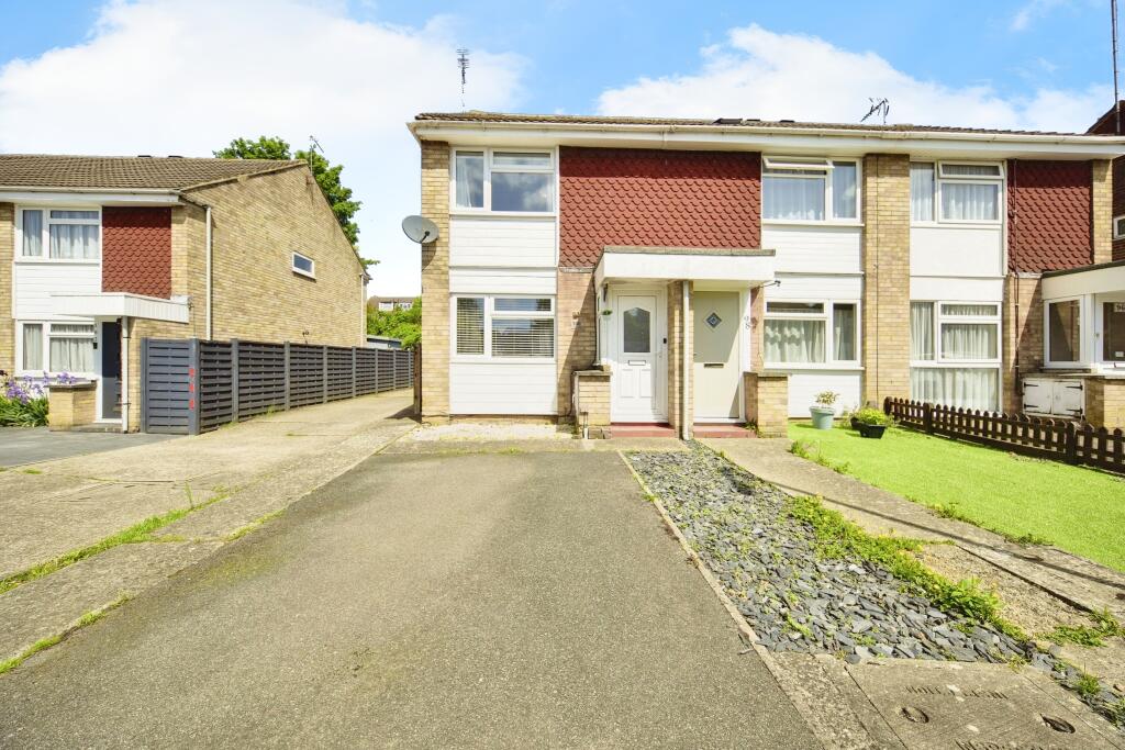 2 bedroom end of terrace house for sale in Forest Hill, Maidstone, Kent, ME15